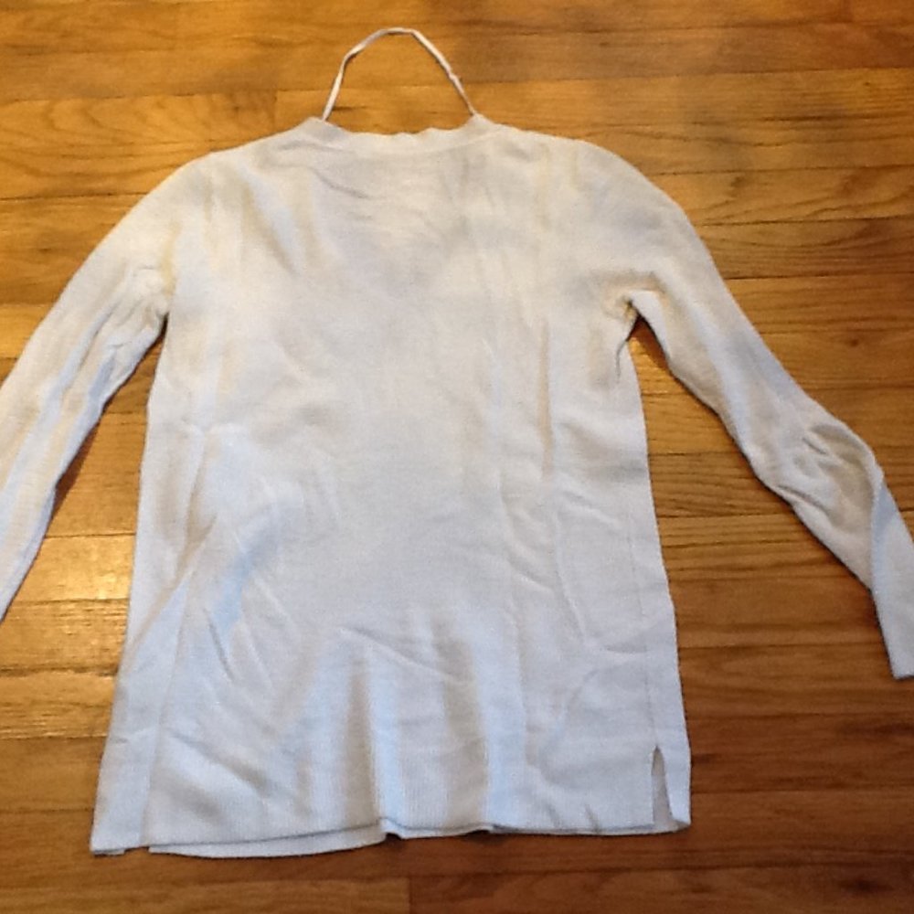 Ivory Textured V-Neck Tunic Sweater - Picture 5 of 7